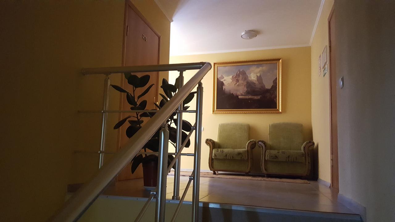 Hotel Confort Drochia Εξωτερικό φωτογραφία